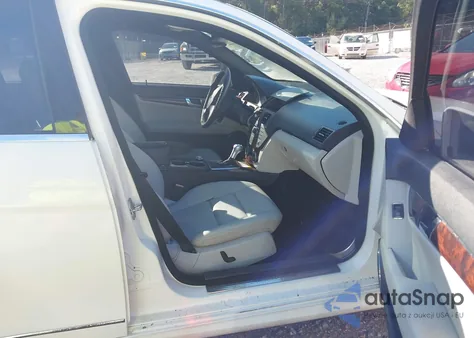 2010 Mercedes-Benz C 300 Luxury/Sport from USA, damaged, VIN WDDGF5EB7AR096278